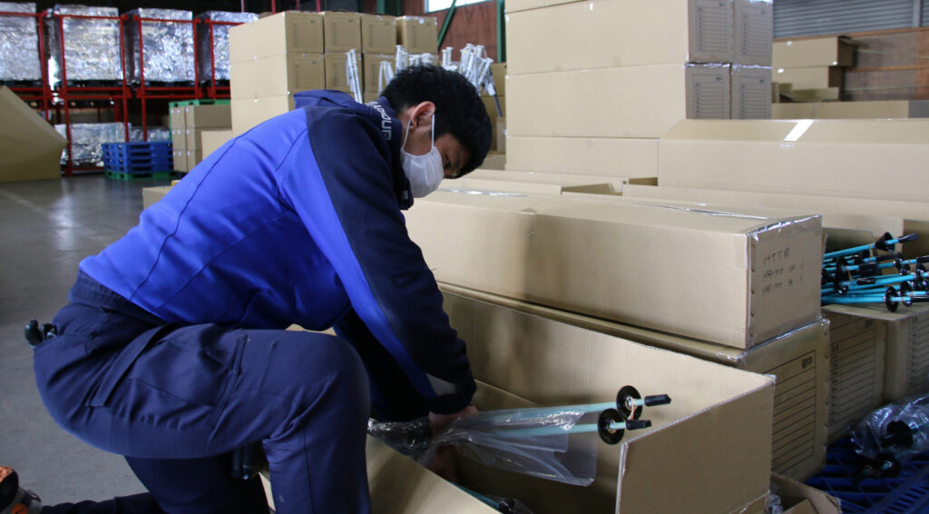 株式会社キザキ 梱包工程