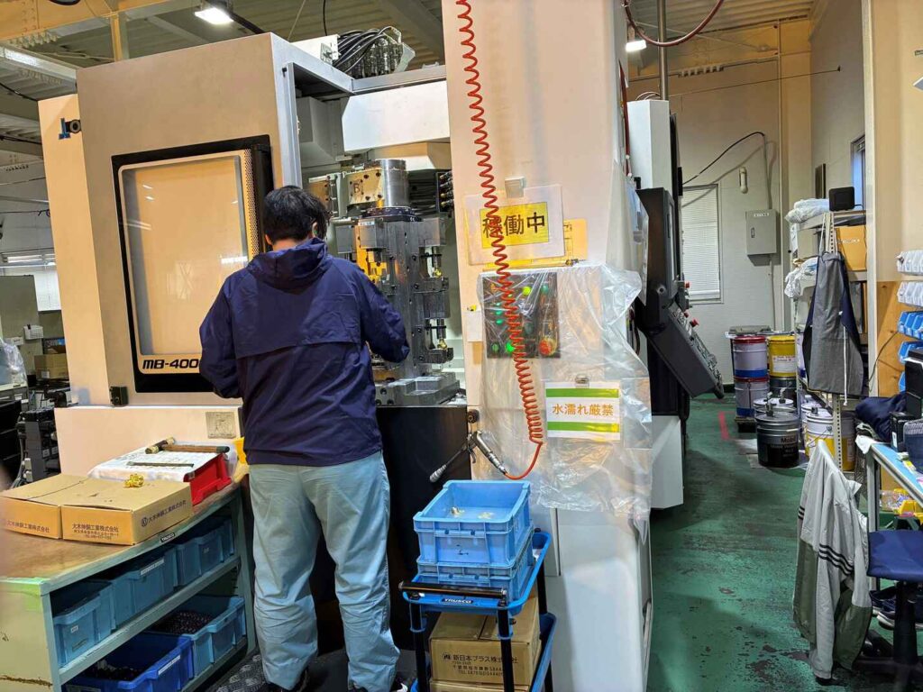 旭精機製作所様 現場作業風景